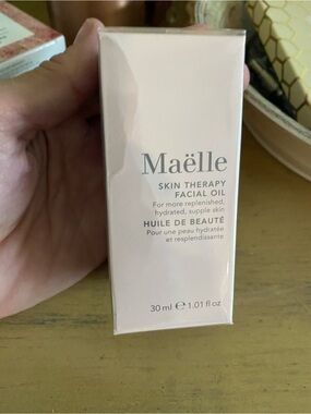 Skin Therapy Facial Oil - maelle